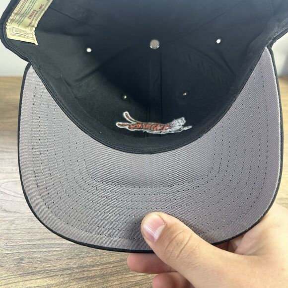 Vintage Cincinnati Bengals Hat Snapback Cap Twins Black Orange NFL Leaping Tiger - Picture 7 of 9